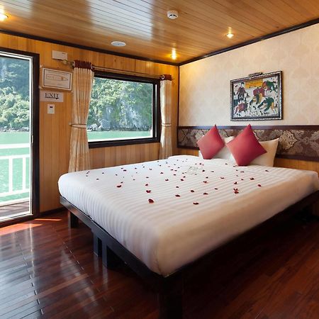 Halong Legacy Cruise Hotel Ha Long Esterno foto