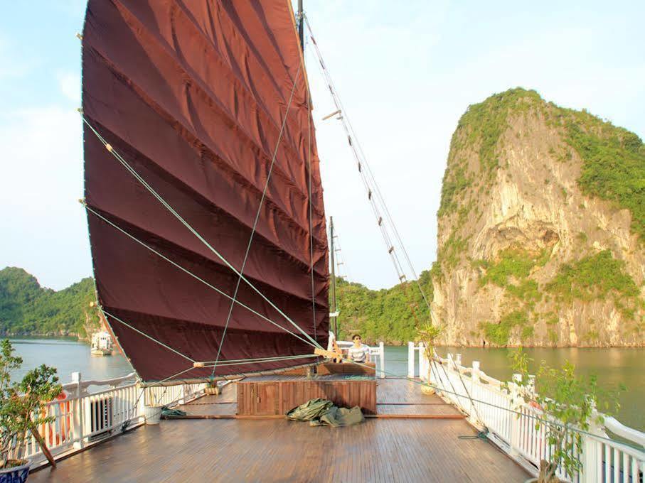 Halong Legacy Cruise Hotel Ha Long Esterno foto