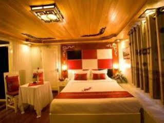 Halong Legacy Cruise Hotel Ha Long Esterno foto