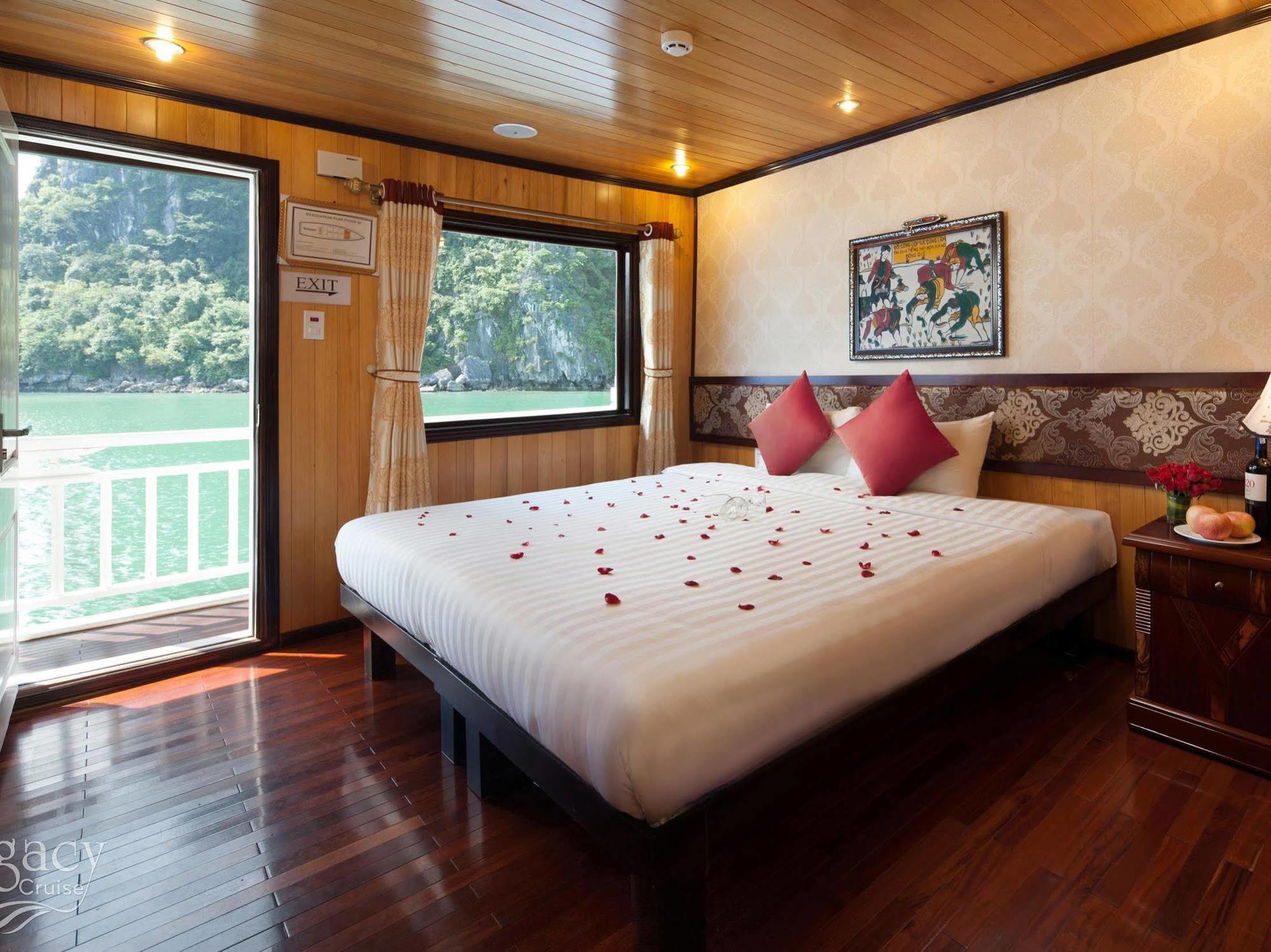 Halong Legacy Cruise Hotel Ha Long Esterno foto